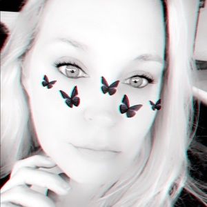 Meet your Posher, Eliza